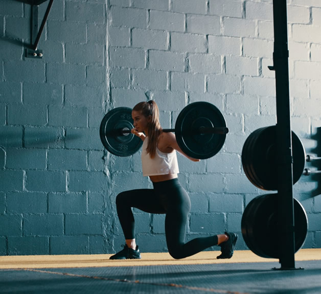 woman lifting weights